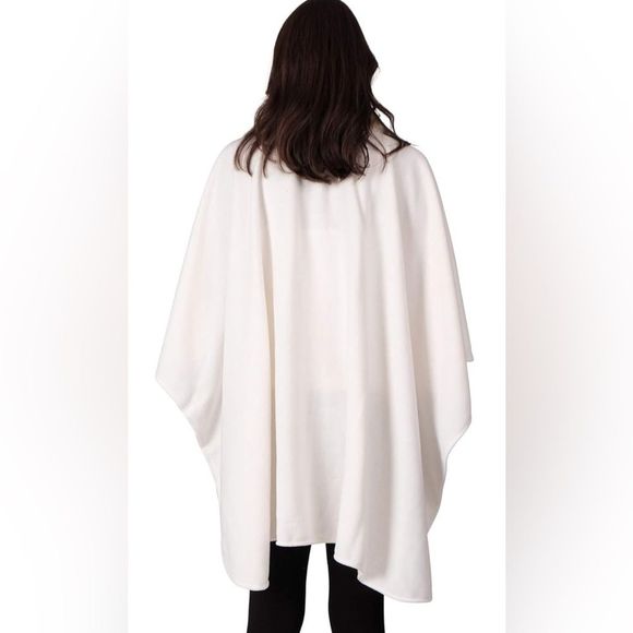 LeModa Zip Front Faux Fur Fleece Cape Cream Colored. One Size Fits Most - Picture 2 of 5